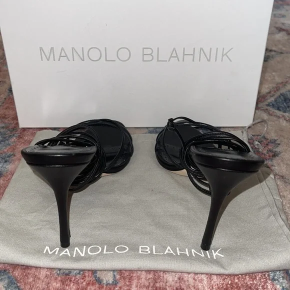 ❌SOLD‼️$825 MANOLO HEELS NEW‼️STEAL‼️ - Picture 7 of 10